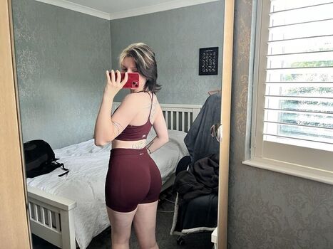 Full leaked Emzeeni page private onlyfans photo