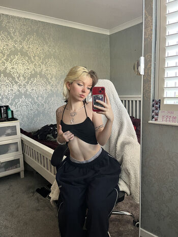 Full leaked Emzeeni page private onlyfans photo