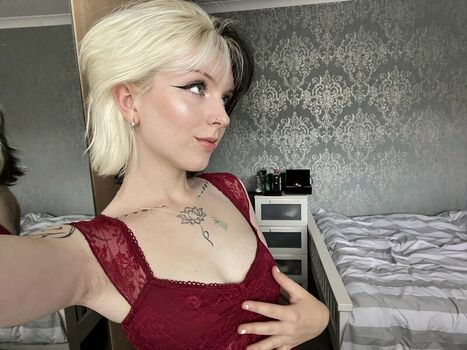 Full leaked Emzeeni page private onlyfans photo