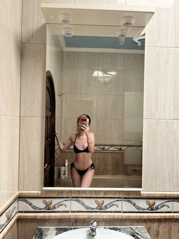 Full leaked Emzeeni page private onlyfans photo