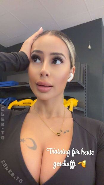 Full leaked Esleem private onlyfans photo