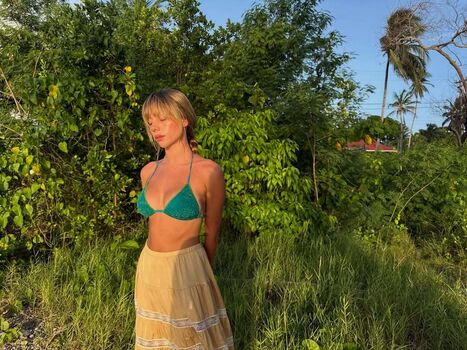 Full leaked Ester exposito page private onlyfans photo