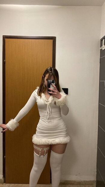 Full leaked Evahakalba private onlyfans photo
