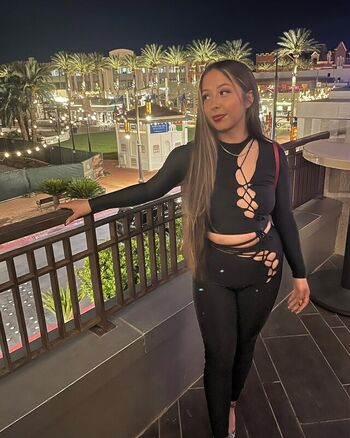 Full leaked Everythingveronica page private onlyfans photo