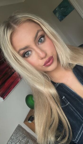 Full leaked Fayehanson page private onlyfans photo