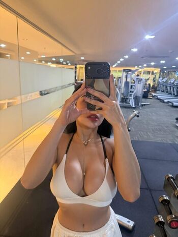 Full leaked Fbyana page private onlyfans photo