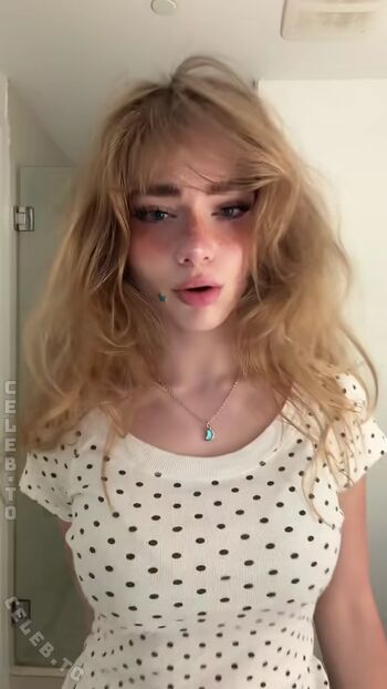 Full leaked Felinenyaa page private onlyfans photo