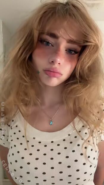 Full leaked Felinenyaa page private onlyfans photo