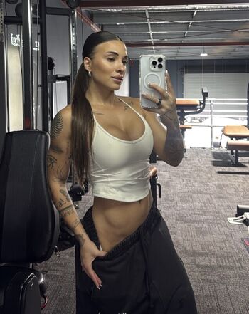 Full leaked Fitsarax private onlyfans photo