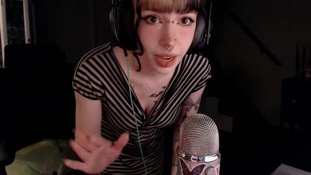 Full leaked Flodaasmr page private onlyfans photo