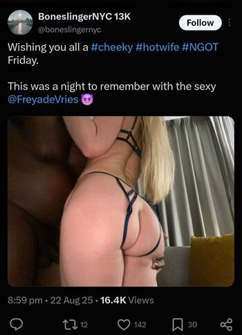 Full leaked Freyadevries page private onlyfans photo