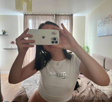 Full leaked Freyadollts page private onlyfans photo