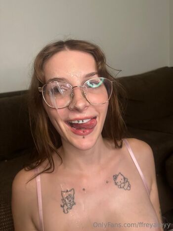 Full leaked Freyarey private onlyfans photo