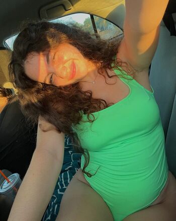 Full leaked Gal gool private onlyfans photo