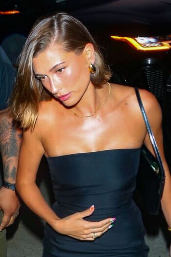 Full leaked Hailey baldwin bieber page private onlyfans photo