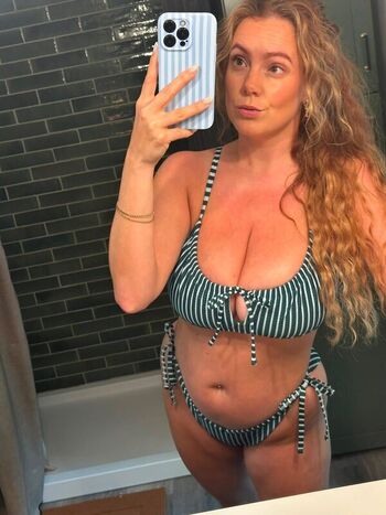 Full leaked Harmony joy page private onlyfans photo