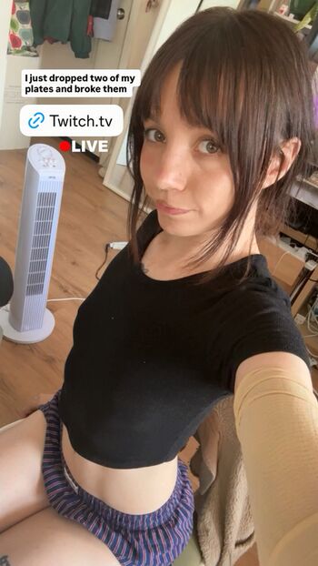 Full leaked Haropones page private onlyfans photo