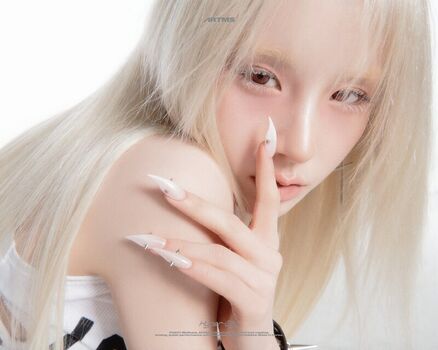 Full leaked Heejin page private onlyfans photo