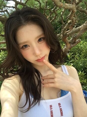 Full leaked Heejin page private onlyfans photo