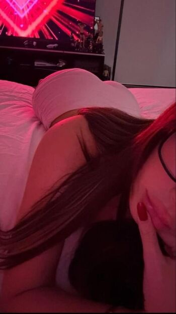 Full leaked Helydia page private onlyfans photo