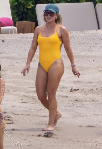 Full leaked Hillary duff private onlyfans photo
