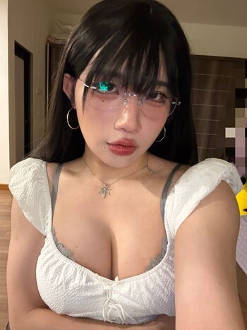 Full leaked Hongbin page private onlyfans photo