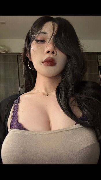 Full leaked Hongbin page private onlyfans photo