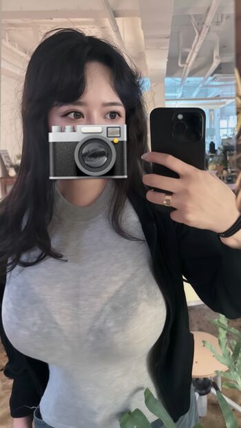 Full leaked Hyo page private onlyfans photo