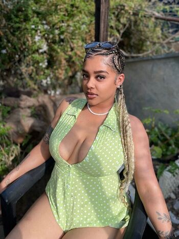 Full leaked Iam andreajade page private onlyfans photo
