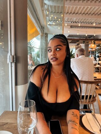 Full leaked Iam andreajade page private onlyfans photo