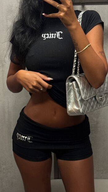 Full leaked Iffat marash page private onlyfans photo