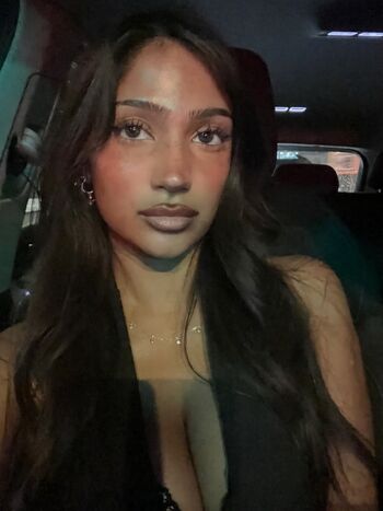 Full leaked Imanimalikaa private onlyfans photo