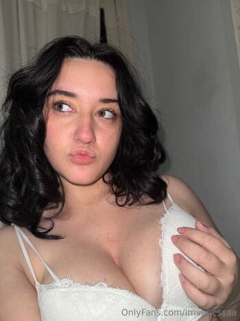 Full leaked Imvanessaa private onlyfans photo