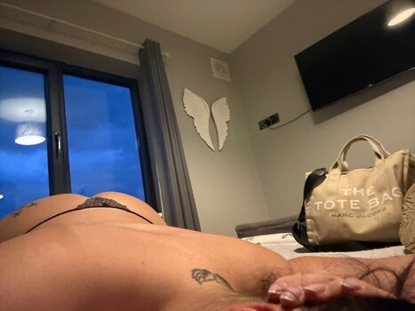 Full leaked Inajitrust page private onlyfans photo