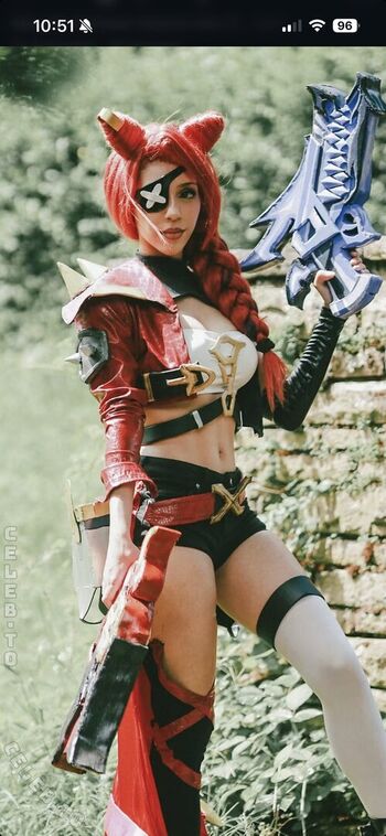 Full leaked Isanamicosplay private onlyfans photo