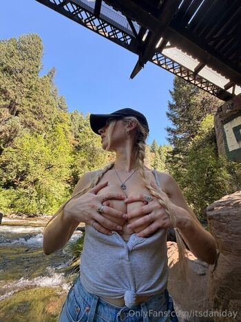 Full leaked Itsdaniday  page private onlyfans photo