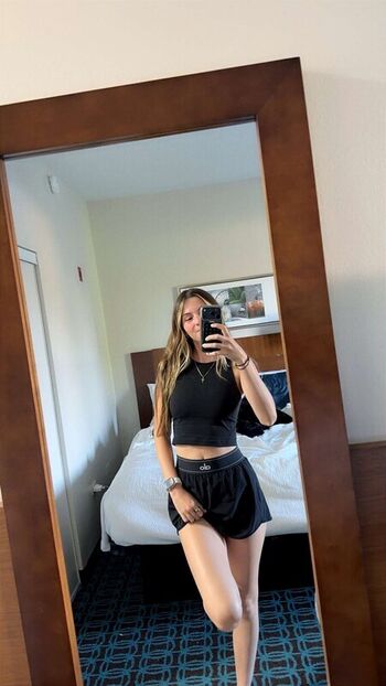 Full leaked Itslexismith  page private onlyfans photo