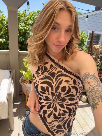 Full leaked Itsmecat private onlyfans photo