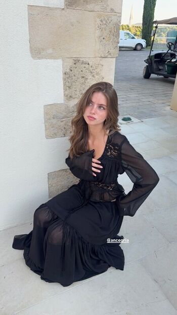 Full leaked Itssluciaf page private onlyfans photo