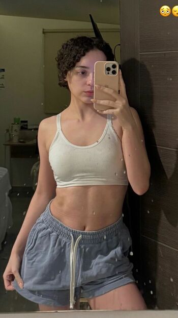 Full leaked Ivankaespaa private onlyfans photo