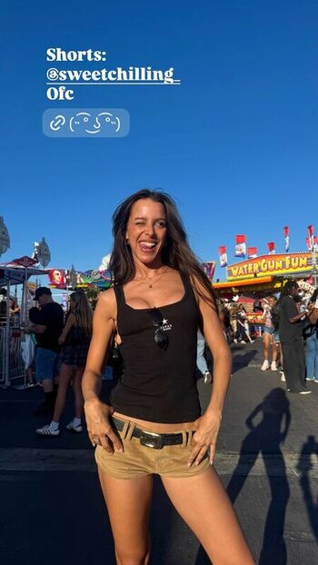 Full leaked Izzybizzyspider page private onlyfans photo