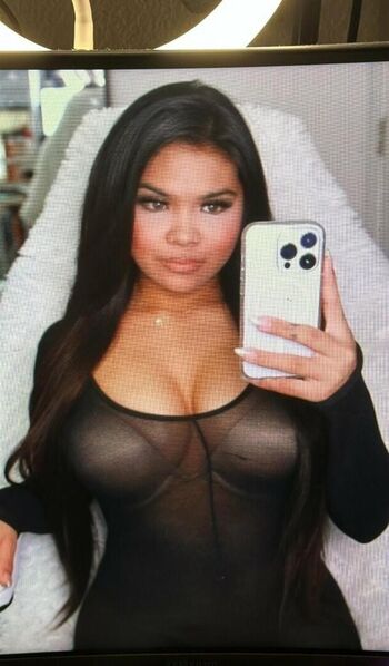 Full leaked Janifest private onlyfans photo