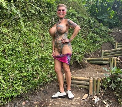 Full leaked Jennyphoenixx private onlyfans photo
