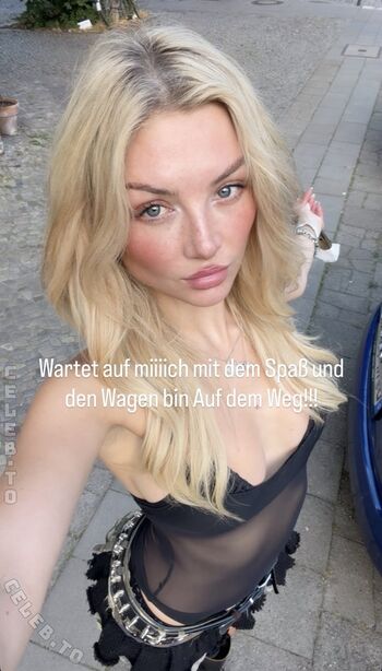Full leaked Julia wulf page private onlyfans photo