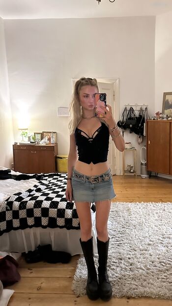 Full leaked Julia wulf page private onlyfans photo