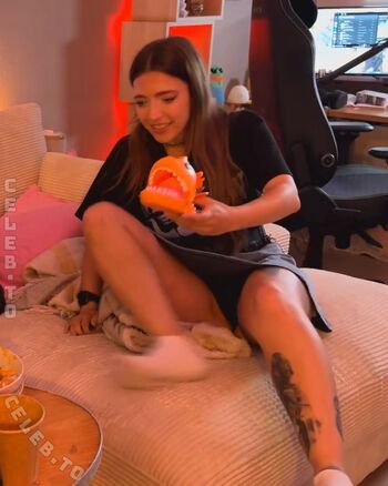 Full leaked Junicats page private onlyfans photo