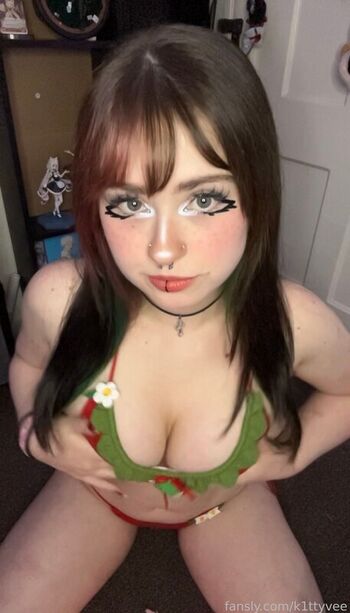Full leaked Kttyvee page private onlyfans photo