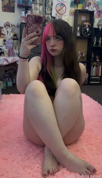 Full leaked Kttyvee page private onlyfans photo