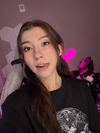 Full leaked Kaisa page private onlyfans photo