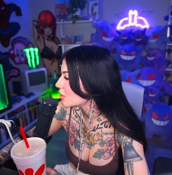 Full leaked Kalei private onlyfans photo